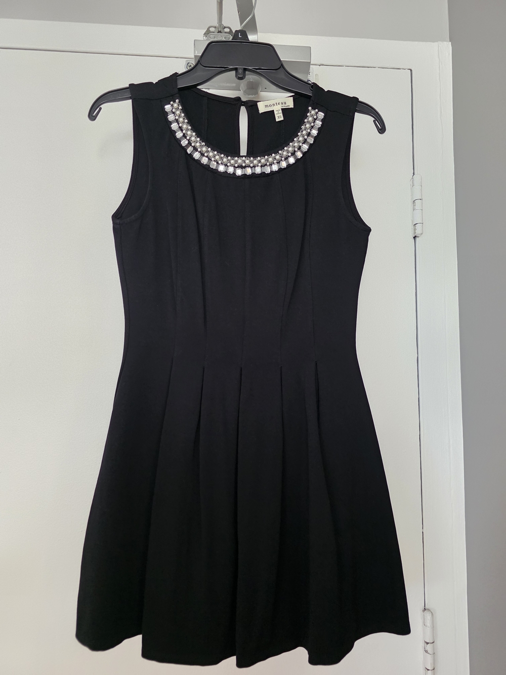 Black Jewel-Neck Sleeveless Fit & Flare Dress, Extra Small